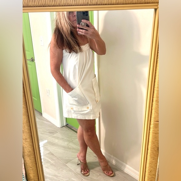 Theory, Addy Dress,White Mini Dress w/Button-Attached Front Pockets,EUC,Size 4 - Picture 7 of 9